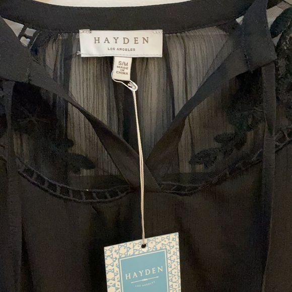 Hayden Los Angeles Sheer Top // Floral Detail - Picture 3 of 4